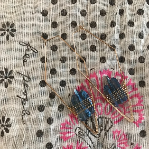 Free people crystal triangle hoop - Picture 1 of 3